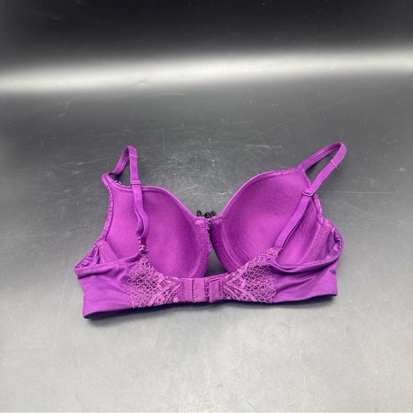 Victoria's Secret Purple Lace Underwire Bra - Picture 3 of 8